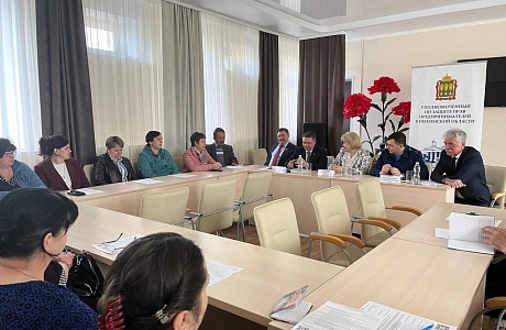 Михаил Лисин обсудил с предпринимателями Башмаковского района основные механизмы поддержки и защиты бизнеса 